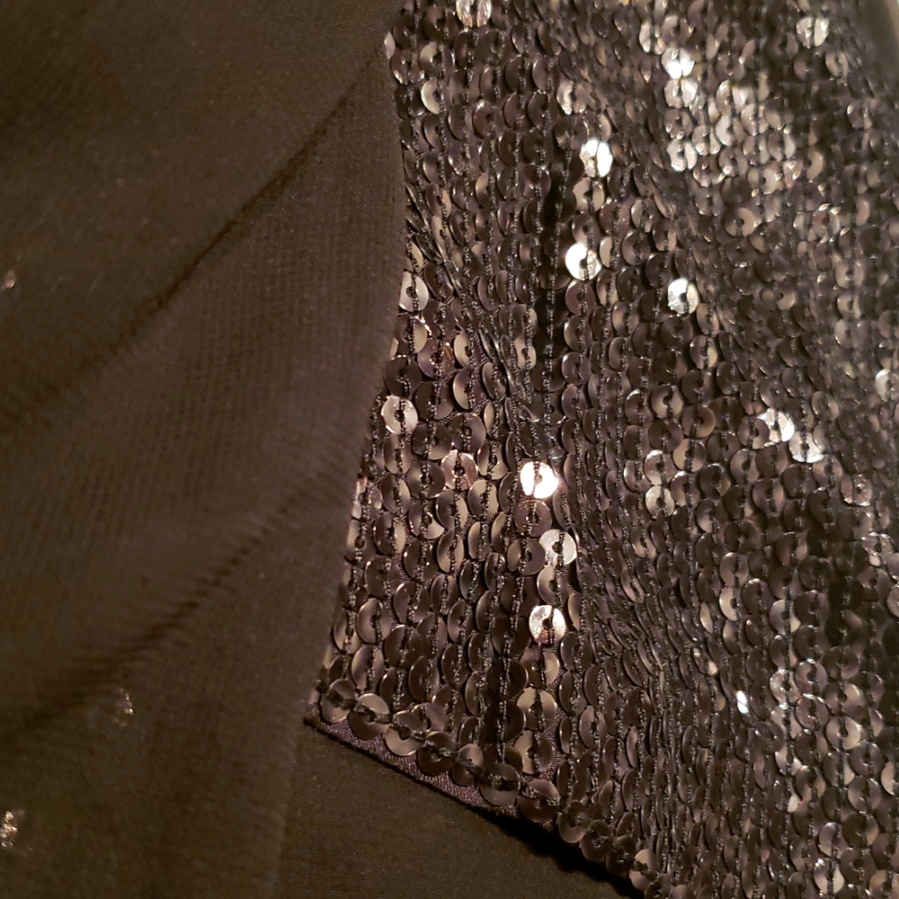 DVF New Sequin Silk Wrap Skirt Black 🎉HP🎉 - Picture 13 of 15